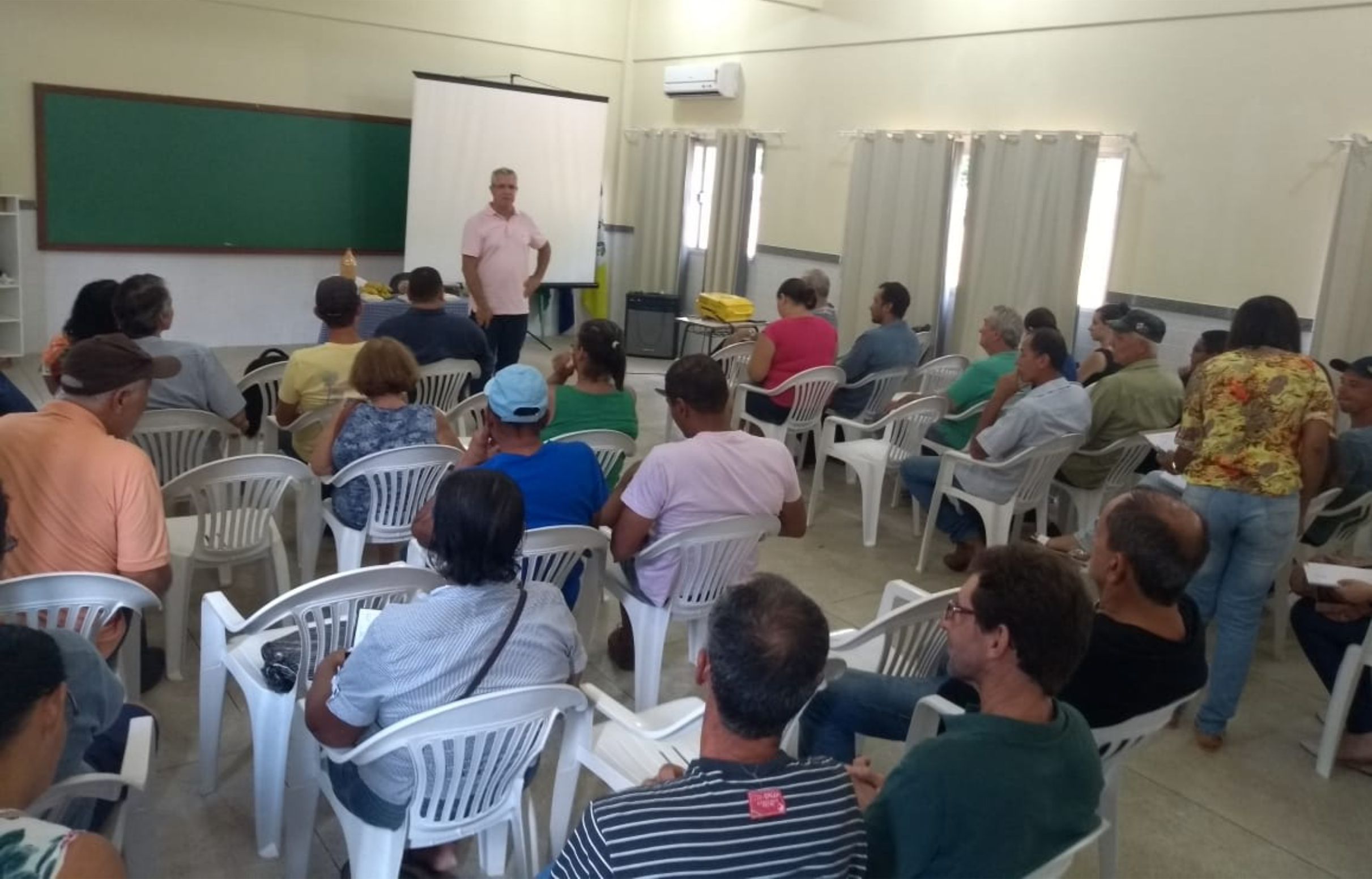II Seminário das Organizações Rurais é realizado com sucesso em Atílio Vivacqua