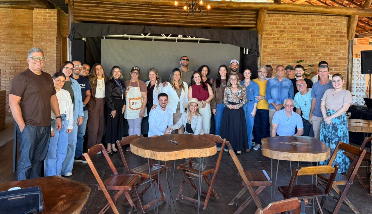 Atílio Vivacqua participa do 3º Seminário de Turismo Regional dos Vales e Café